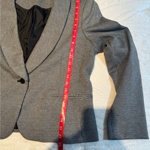 Suit Jacket - Picture 6 of 8